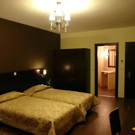 Batselas Classic Hotel Argos Orestikon